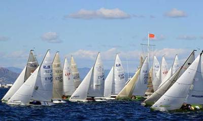 El III Trofeo Internacional Iberdrola ha iniciado su singladura en la capital del Turia El III Trofeo Internacional Iberdrola ha iniciado su singladura en la capital del Turia