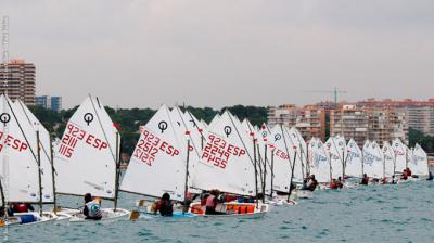 El IV Trofeo Dehesa de Campoamor cierra la primera jornada cumpliendo con el programa de tres pruebas El IV Trofeo Dehesa de Campoamor cierra la primera jornada cumpliendo con el programa de tres pruebas