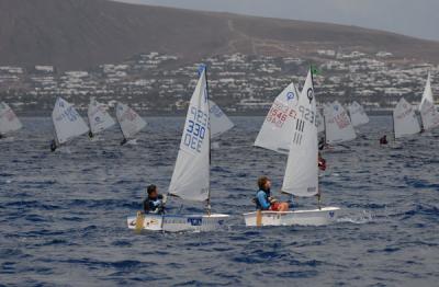 El pasado fin de semana se disputó el Campeonato de Canarias de Optimist en Marina Rubicón. El pasado fin de semana se disputó el Campeonato de Canarias de Optimist en Marina Rubicón.