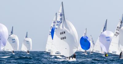 El podio de la VI Copa Mediterráneo de Puerto Portals se comprime a falta de una jornada