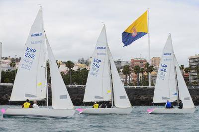 El Real Club Náutico de Gran Canaria lidera el TEAM RACING tras la primera jornada