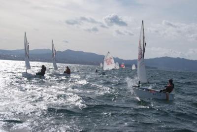 El Real Club Náutico de Rodeira acogió la primera edición del Trofeo Ibericamar de vela ligera El Real Club Náutico de Rodeira acogió la primera edición del Trofeo Ibericamar de vela ligera