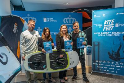 El TMKiteClub y la Xunta de Galicia renuevan su acuerdo de colaboración para el VII KiteFest Cesantes El TMKiteClub y la Xunta de Galicia renuevan su acuerdo de colaboración para el VII KiteFest Cesantes