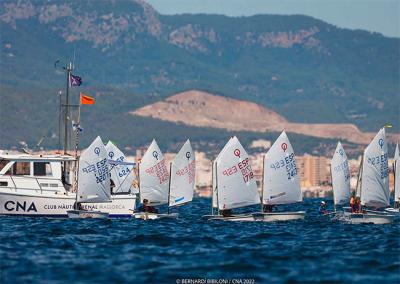 El Trofeo CNA arranca mañana sábado con el último clasificatorio de Optimist para los Campeonatos de Baleares El Trofeo CNA arranca mañana sábado con el último clasificatorio de Optimist para los Campeonatos de Baleares