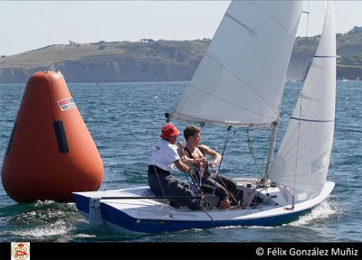 El Trofeo de Otoño de Vela Ligera del RCAR ya tiene sus primeros líderes El Trofeo de Otoño de Vela Ligera del RCAR ya tiene sus primeros líderes