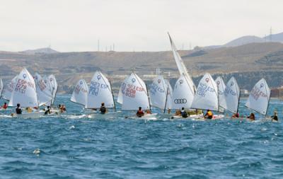 El Trofeo Unicef de Gran Canaria deja reñidos duelos en la segunda jornada El Trofeo Unicef de Gran Canaria deja reñidos duelos en la segunda jornada
