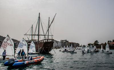 El viento deja en blanco la jornada inaugural del Campeonato de España de Optimist El viento deja en blanco la jornada inaugural del Campeonato de España de Optimist