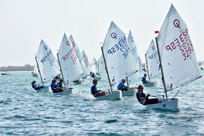 El viento pone las cosas difíciles en el primer asalto al 7º Trofeo de la Hispanidad de Optimist El viento pone las cosas difíciles en el primer asalto al 7º Trofeo de la Hispanidad de Optimist
