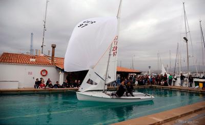 El viento sigue traicionando a la GAES Christmas Race El viento sigue traicionando a la GAES Christmas Race