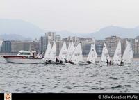 El VII Trofeo Villa de Gijón de Vela Ligera reunirá en la bahía de San Lorenzo, a setenta y cinco embarcaciones 