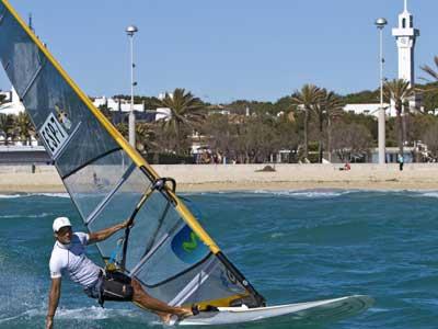 El windsurfista Ivan Pastor se lleva el titulo de campeon sudamericano El windsurfista Ivan Pastor se lleva el titulo de campeon sudamericano