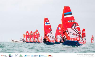 El ‘International iQFOil Games Andalucía’ arranca por todo lo alto en la bahía gaditana El ‘International iQFOil Games Andalucía’ arranca por todo lo alto en la bahía gaditana