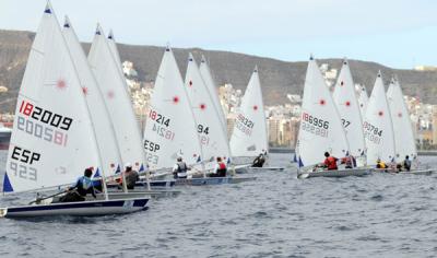 En la Sail Sydney, Hernández es quinto a sólo cuatro puntos del podio En la Sail Sydney, Hernández es quinto a sólo cuatro puntos del podio