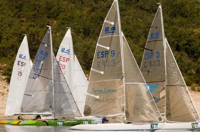 Eolo decide la 1ª prueba del nacional de vela adaptada en el Atazar de Madrid Eolo decide la 1ª prueba del nacional de vela adaptada en el Atazar de Madrid