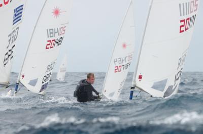 Europeo de Laser: Tomasgaard desbanca a Thompson en ST; Bouwmeester y Olssen llegan de la mano a la final de RD Europeo de Laser: Tomasgaard desbanca a Thompson en ST; Bouwmeester y Olssen llegan de la mano a la final de RD