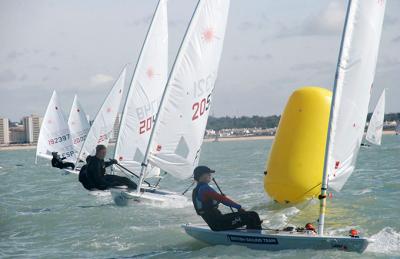 Extrema igualdad tras el primer asalto a la II Copa de Andalucía de Láser Extrema igualdad tras el primer asalto a la II Copa de Andalucía de Láser