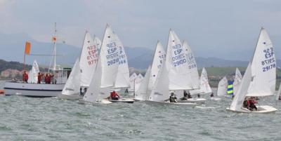 Fantástica 1ª jornada del Campeonato Cántabro de Vela Ligera. Trofeo Air Liquide Fantástica 1ª jornada del Campeonato Cántabro de Vela Ligera. Trofeo Air Liquide