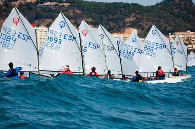 Felipe Sánchez y Antonio Villalón ganan la primera Copa de Andalucía de Optimist Felipe Sánchez y Antonio Villalón ganan la primera Copa de Andalucía de Optimist
