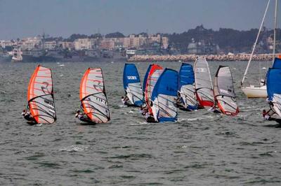 Fernando Martínez del Cerro se proclama campeón de España de Fórmula Windsurfing en aguas gaditanas Fernando Martínez del Cerro se proclama campeón de España de Fórmula Windsurfing en aguas gaditanas