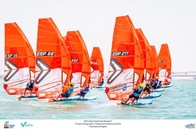 Fernando y Pilar Lamadrid llegan líderes a la jornada final de las Copas de España de iQFoil Fernando y Pilar Lamadrid llegan líderes a la jornada final de las Copas de España de iQFoil