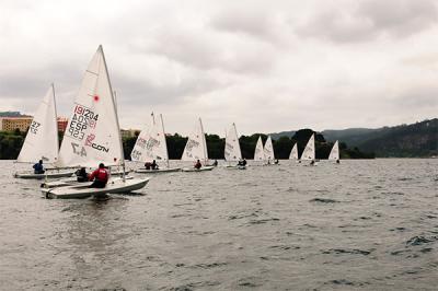 Ferrol acogió a las flotas gallegas de las clases Optimist y Láser Ferrol acogió a las flotas gallegas de las clases Optimist y Láser