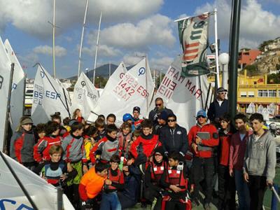 Fin de semana de la vela en el club El Candado: Optimist, Platu y 420  