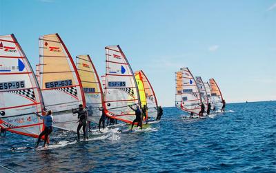 Finalizan las pruebas de Vela Ligera de la 51 Semana Náutica del Real Club de Regatas de Alicante. Finalizan las pruebas de Vela Ligera de la 51 Semana Náutica del Real Club de Regatas de Alicante.