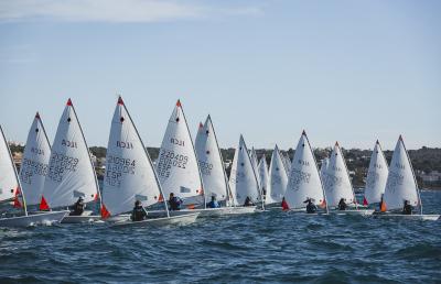 Gran Fin de semana de encuentro de vela ligera en el Trofeo CN Arenal Gran Fin de semana de encuentro de vela ligera en el Trofeo CN Arenal