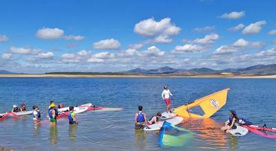 Gran éxito de la “I Semana Náutica en el lago GABRIEL y GALÁN (Cáceres)