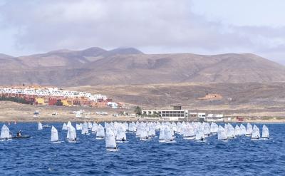 Gustavo del Castillo y Marta Mansito del RCN Gran Canaria en lo más alto del podio en el Campeonato Día de Canarias de Optimist Gustavo del Castillo y Marta Mansito del RCN Gran Canaria en lo más alto del podio en el Campeonato Día de Canarias de Optimist