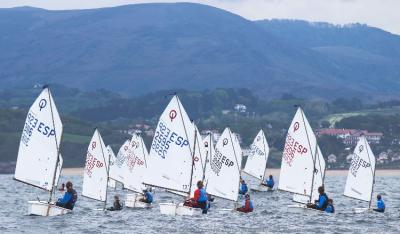 Ignacio Martín y Marisa Alexandra Vicens, manda en la copa de Hondarribia de optimist Ignacio Martín y Marisa Alexandra Vicens, manda en la copa de Hondarribia de optimist