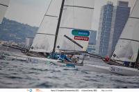 Iker Martínez defiende a partir de mañana en aguas de Barcelona la corona continental de la clase Nacra 17