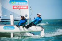 Iker Martínez y Julia Rita estrenan el Mundial de Nacra 17 con un tercero