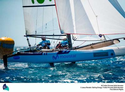 Iker Martínez y Olga Maslivets se lucen con su Nacra 17 con foils y entran en el podio provisional del Sofía Iberostar 