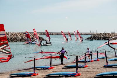 iQFOil Games Cádiz: La gran cita internacional del Windsurf olímpico vuelve a la bahía de Cádiz