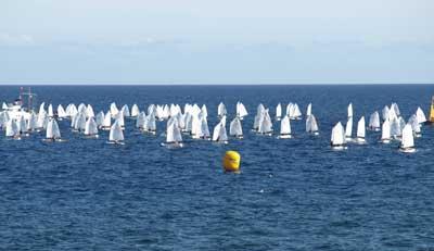 Ismael Iess pasa al liderato en la penúltima jornada del trofeo nacional Aecio de la clase optimist Ismael Iess pasa al liderato en la penúltima jornada del trofeo nacional Aecio de la clase optimist