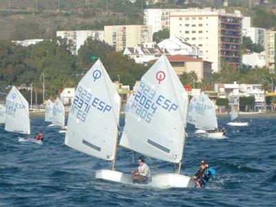 Jaime Benthem se impone en la copa provincial de óptimist del Club el Candado Jaime Benthem se impone en la copa provincial de óptimist del Club el Candado