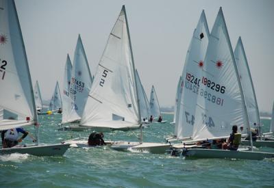 Javier Blanco (CM Puerto Sherry), Javier Guitian (CM Puerto Sherry) y Marcos Peña (CN Elcano) se imponen en aguas de Almeria Javier Blanco (CM Puerto Sherry), Javier Guitian (CM Puerto Sherry) y Marcos Peña (CN Elcano) se imponen en aguas de Almeria