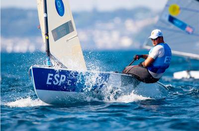 Joan Cardona a por la medalla olímpica. 3º en Finn, a 2 puntos de la plata y 9 del oro, de cara a la Medal Race del martes 3 de agosto