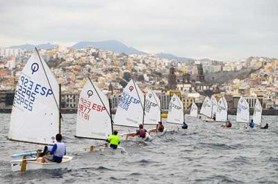 Joel Hernández lider tras la 1ª jornada del  Internacional AECIO TROPHY/REGATA CIUDAD DE LAS PALMAS DE GRAN CANARIA