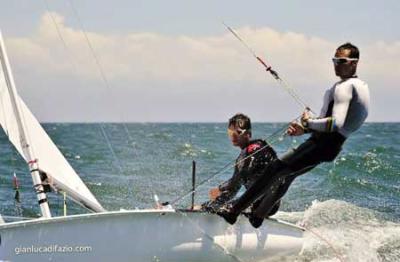 Jorge Martínez y Aarón Sarmiento acaban en la posición 43º del Europeo de 470 