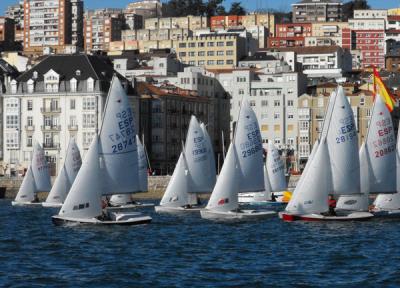 Jornada maratoniana en la que el Escuela de Náutica sale 1º del I Trofeo Presidente de Cantabria de snipe Jornada maratoniana en la que el Escuela de Náutica sale 1º del I Trofeo Presidente de Cantabria de snipe