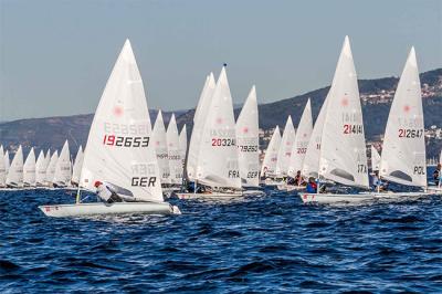 La armada inglesa pierde puestos en la segunda jornada del Europeo Láser Master pero mantiene los dos lideratos La armada inglesa pierde puestos en la segunda jornada del Europeo Láser Master pero mantiene los dos lideratos