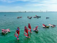 La ausencia de viento impide el segundo asalto al ‘International iQFOil Games Andalucía Bahía de Cádiz’