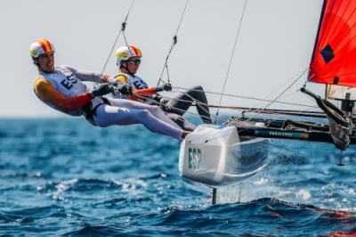 La falta de viento desluce la jornada de regatas La falta de viento desluce la jornada de regatas
