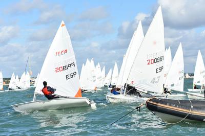 La igualdad acompaña a los aspirantes en la recta final de la Regata de Nuevo La igualdad acompaña a los aspirantes en la recta final de la Regata de Nuevo