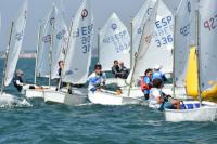 La igualdad marca el 8º Trofeo de la Hispanidad tras el segundo asalto en la bahía de Cádiz