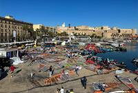 La jornada inaugural del Campeonato de España Techno e iQFoil en Melilla se ha saldado en blanco.