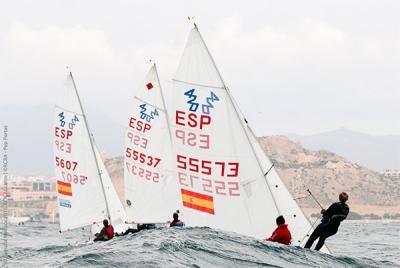 La lluvia no impide cumplir con el programa en la 2ª jornada de la Semana Náutica de Alacant La lluvia no impide cumplir con el programa en la 2ª jornada de la Semana Náutica de Alacant