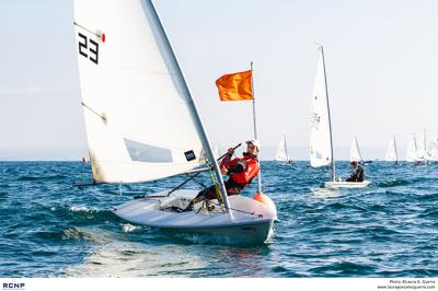 La Regata Pro-Rigging estrena la temporada de vela de base en el RCNP